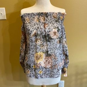 Potter’s Pot Off Shoulder Blouse. Size S